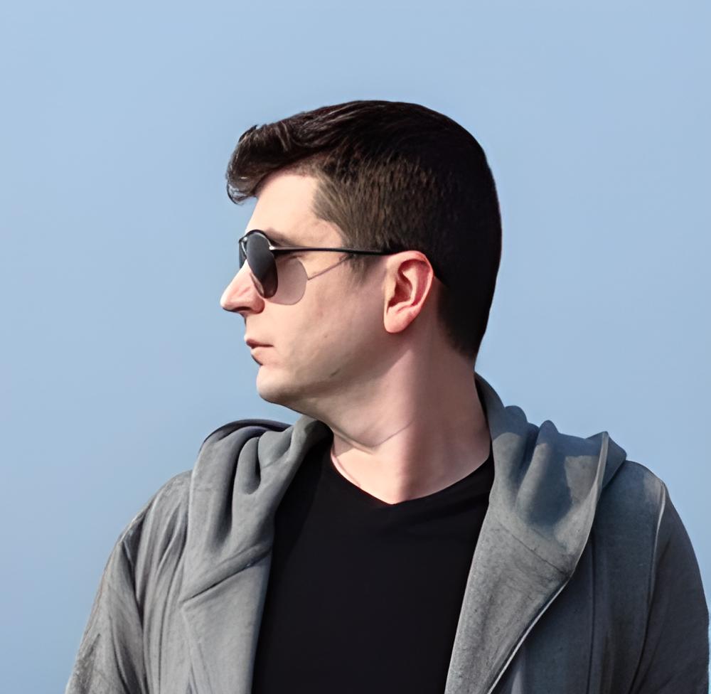 Олег Василенко